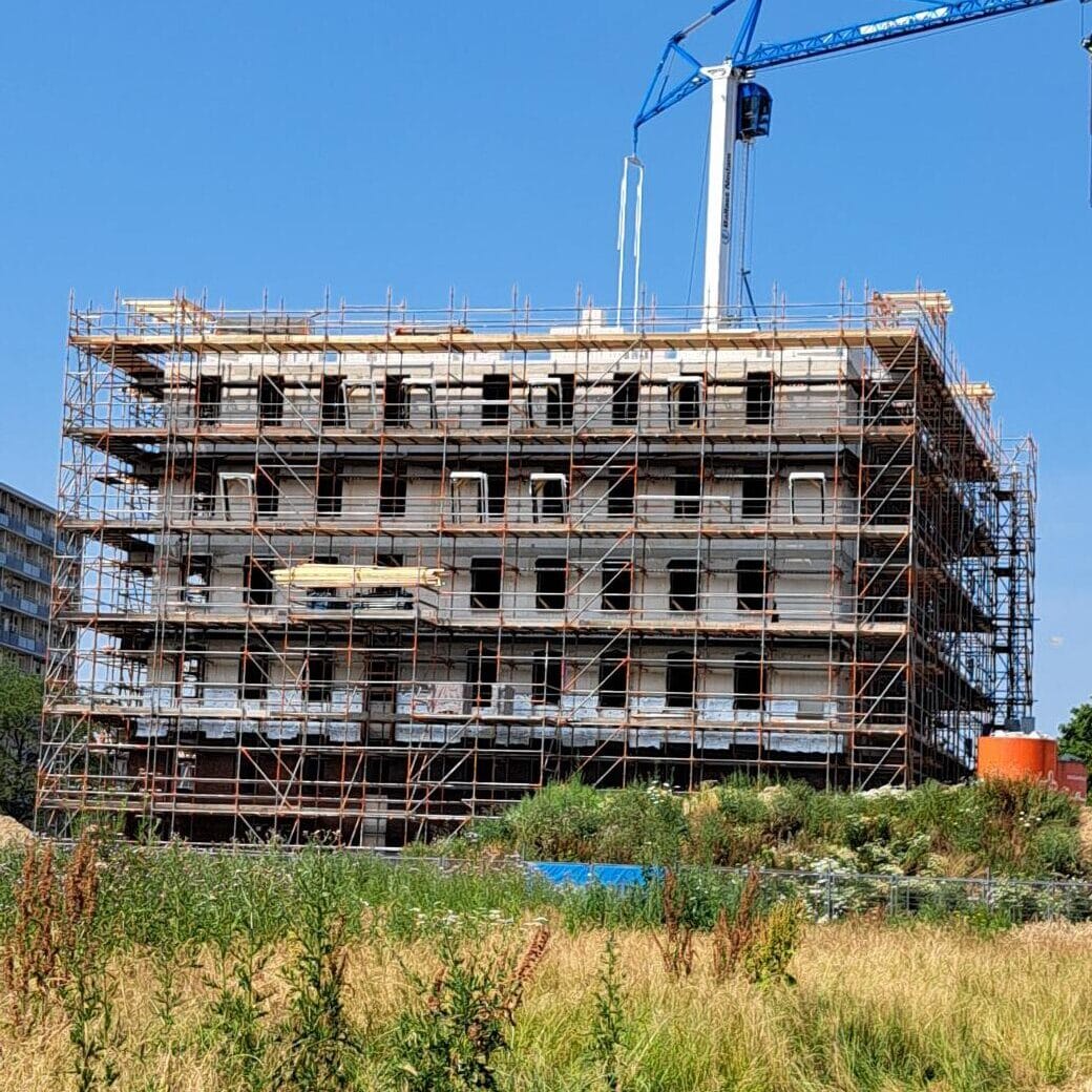 Woontoren Hertogenlaan in aanbouw
